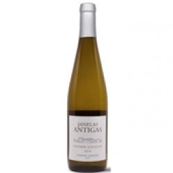 Janelas Antigas Grande Escolha DOC Vinho Verde Branco 750mL