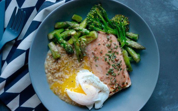 Salmão com Citrinos e 'Aveiotto'