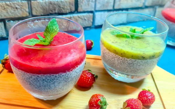 Chia pudding with fruit