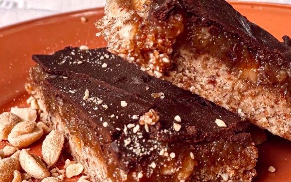 6 Ingredients Vegan Snickers