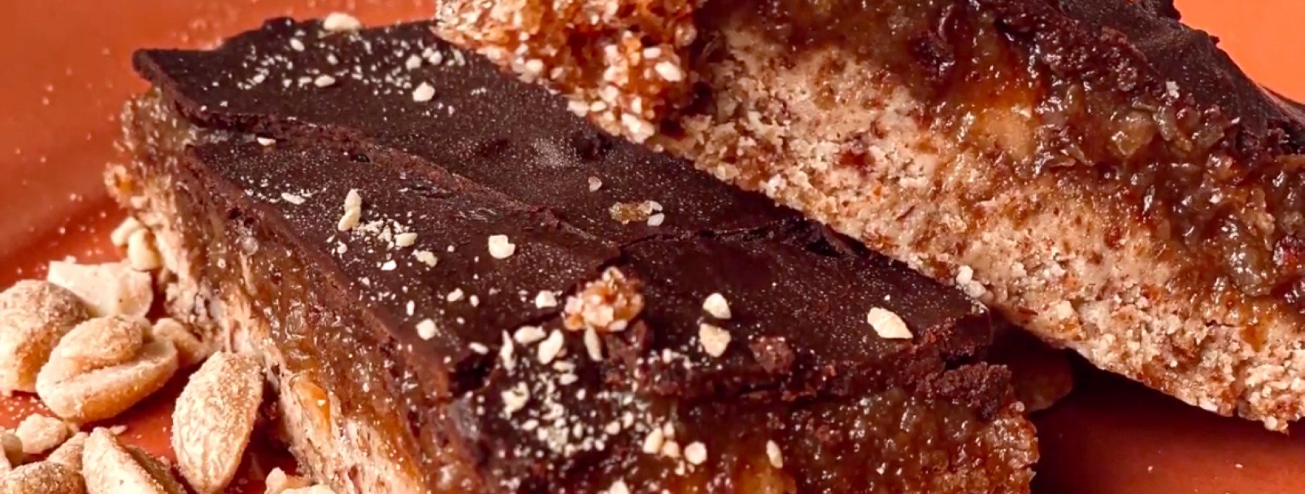 6 Ingredients Vegan Snickers