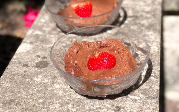 Mousse de Chocolate Vegan com 3 Ingredientes