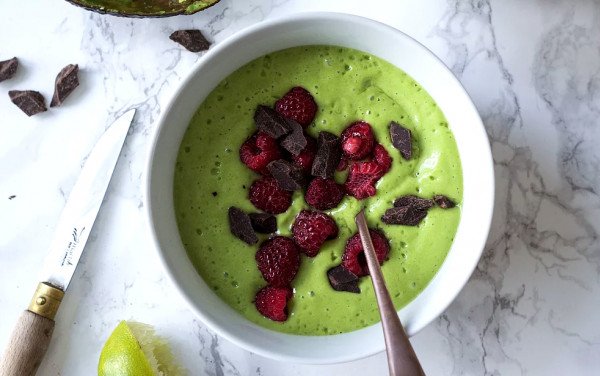 Smoothie Bowl For Glowing Skin