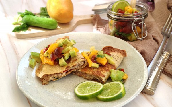 Low Carb Quesadillla with Mango Sauce